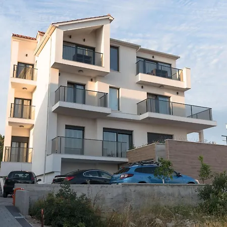 Croatica Podsolarsko * Sibenik