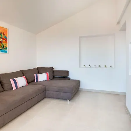 Apartment Croatica Podsolarsko *