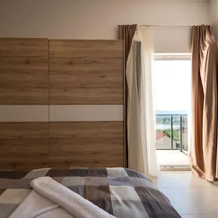 Croatica Podsolarsko Apartman *