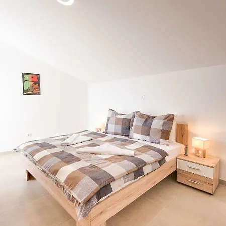 Croatica Podsolarsko *