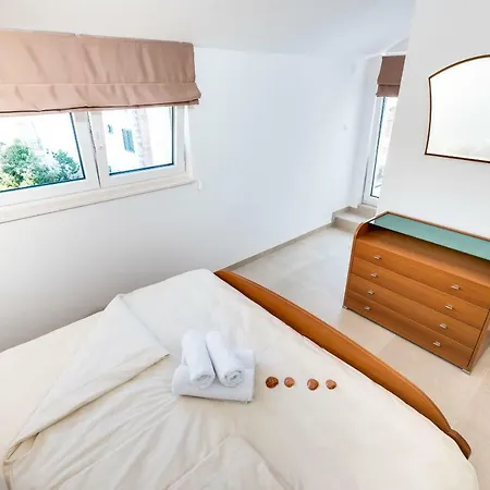 Apartment Croatica Podsolarsko *