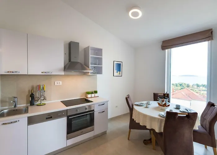 Croatica Podsolarsko *