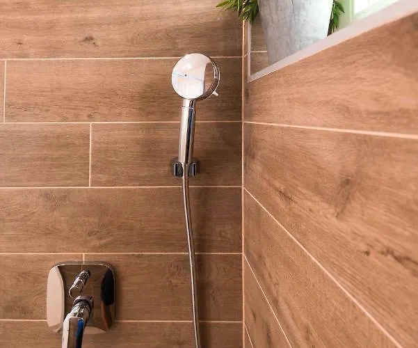 Croatica Podsolarsko *