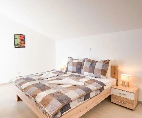 Croatica Podsolarsko *