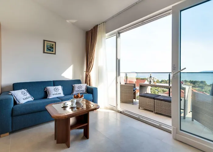 Croatica Podsolarsko * Sibenik